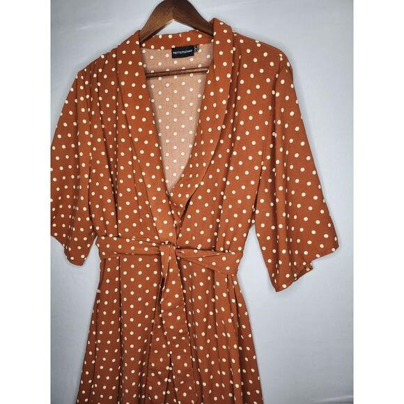 PrettyLittleThing Rust Polka Dot Mini Dress - Picture 6 of 9